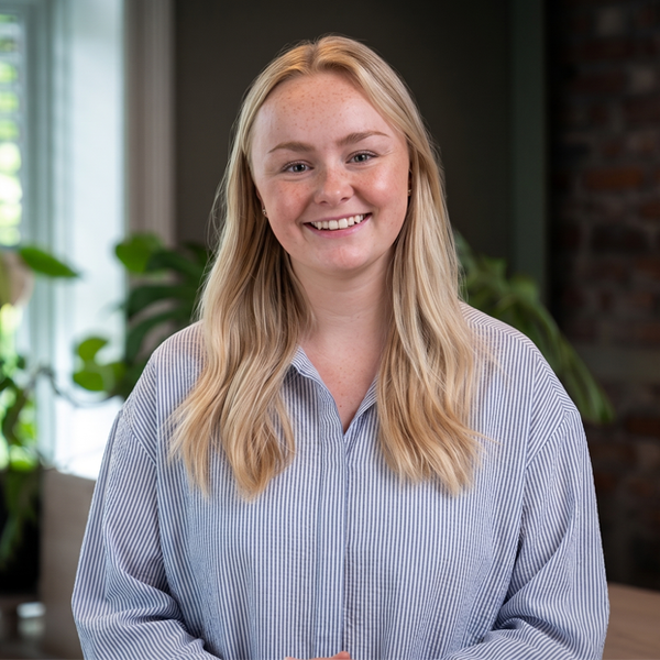 Portrett av Rebecca Økland (I permisjon), Head of Social Media | Senior Digital Specialist