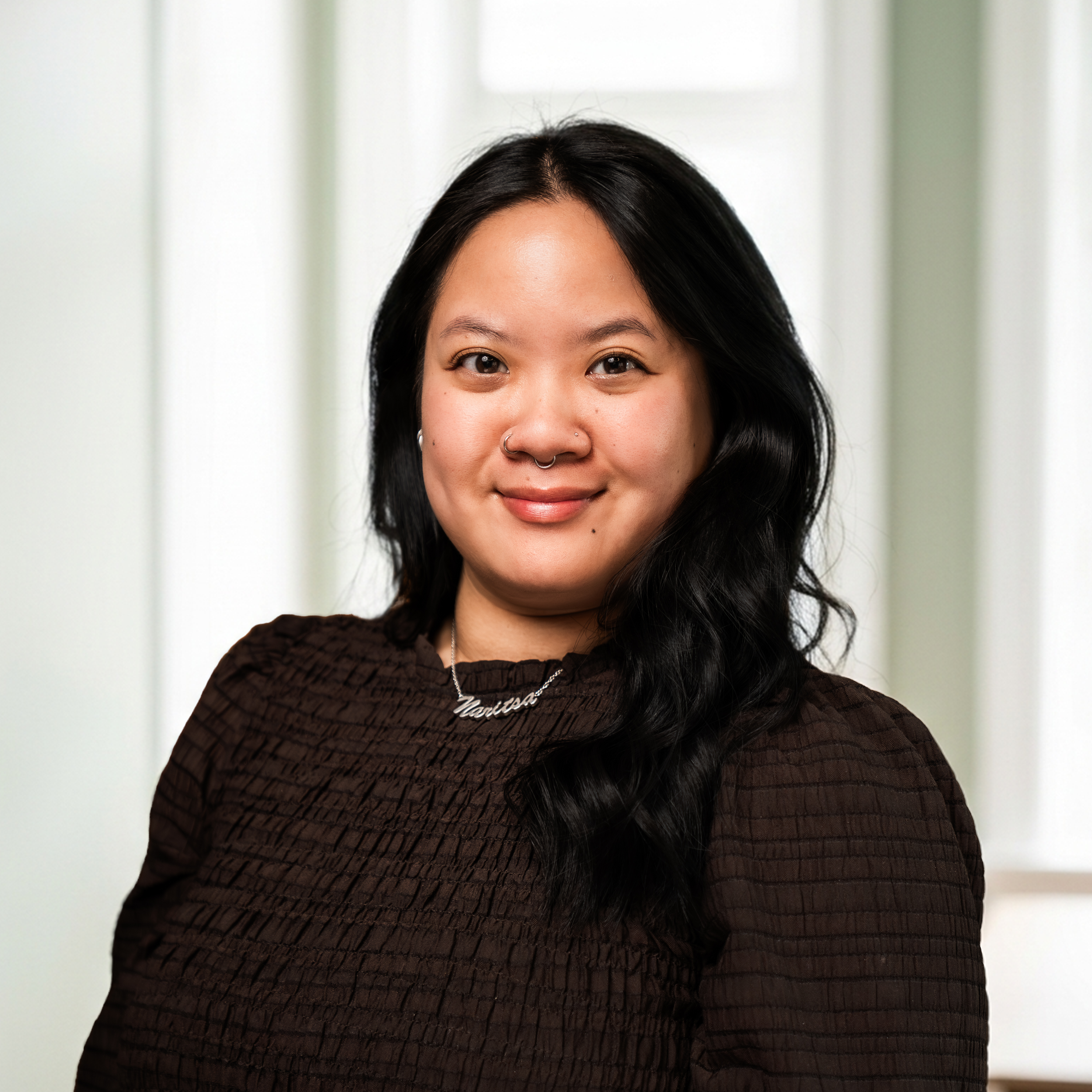 Portrett av Naritsa Larsen Risbø, Associate Specialist | Innhold & Produksjon